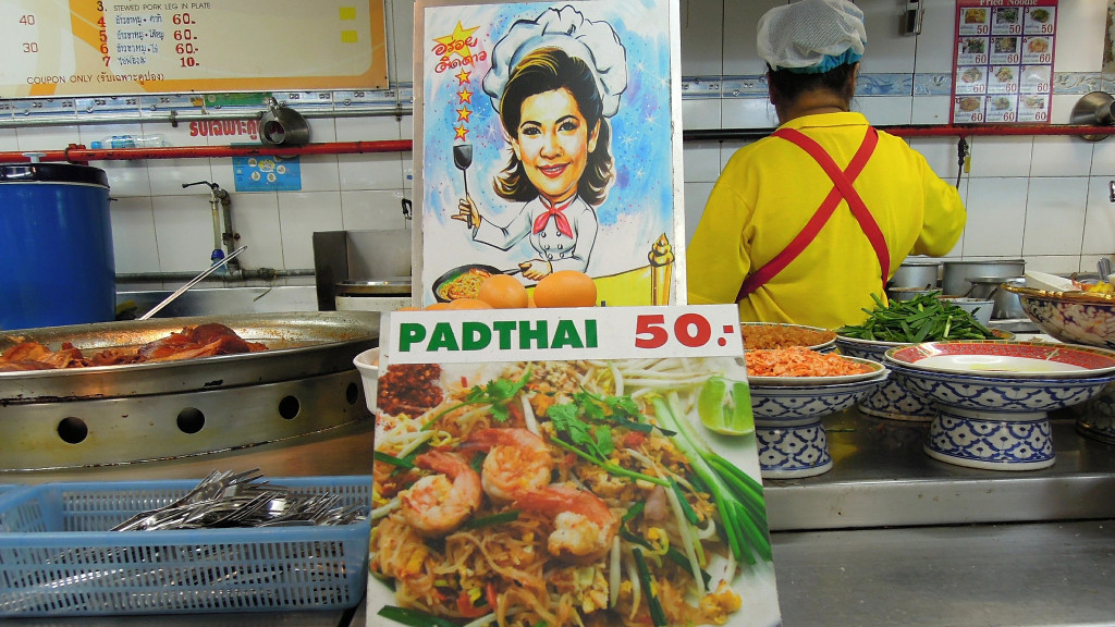 Pad thai at MBK shopping centre - photo by David McKelvey