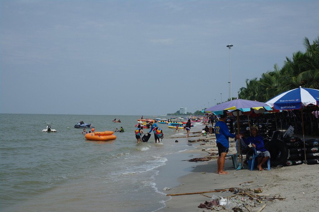 Bang Saen, Thailand - photo by Twentyfour Students