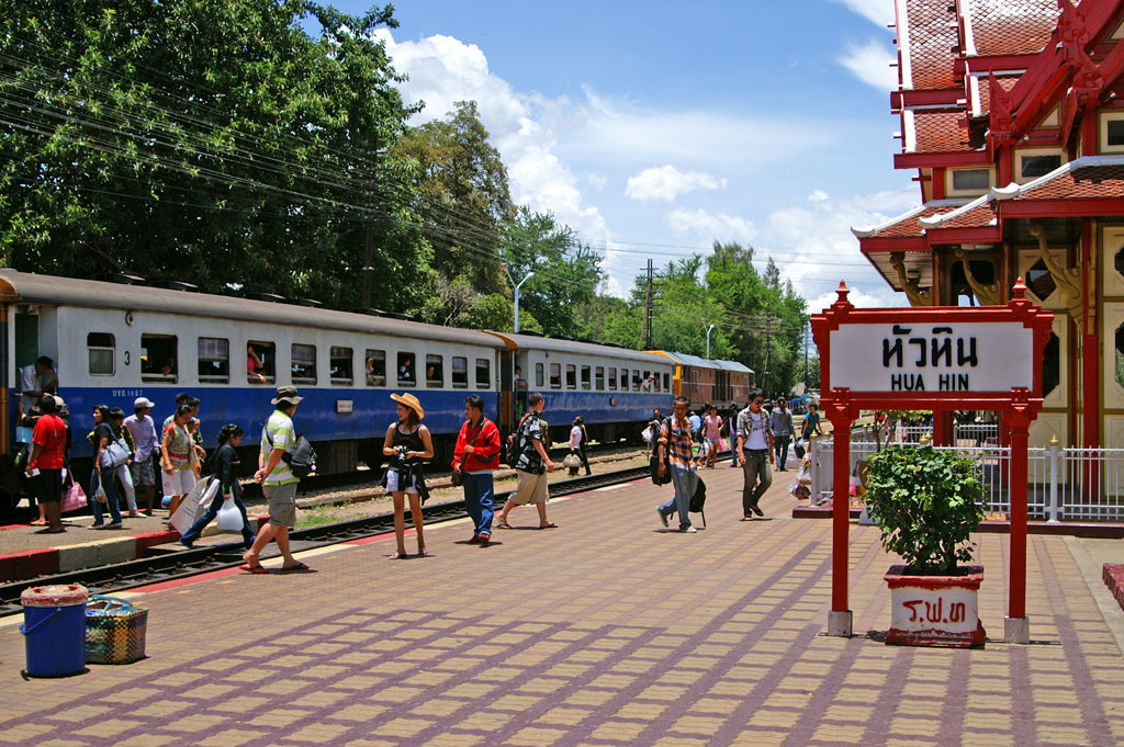 Hua Hin train station in Hua Hin, Thailand - photo by Uwe Schwarzbach