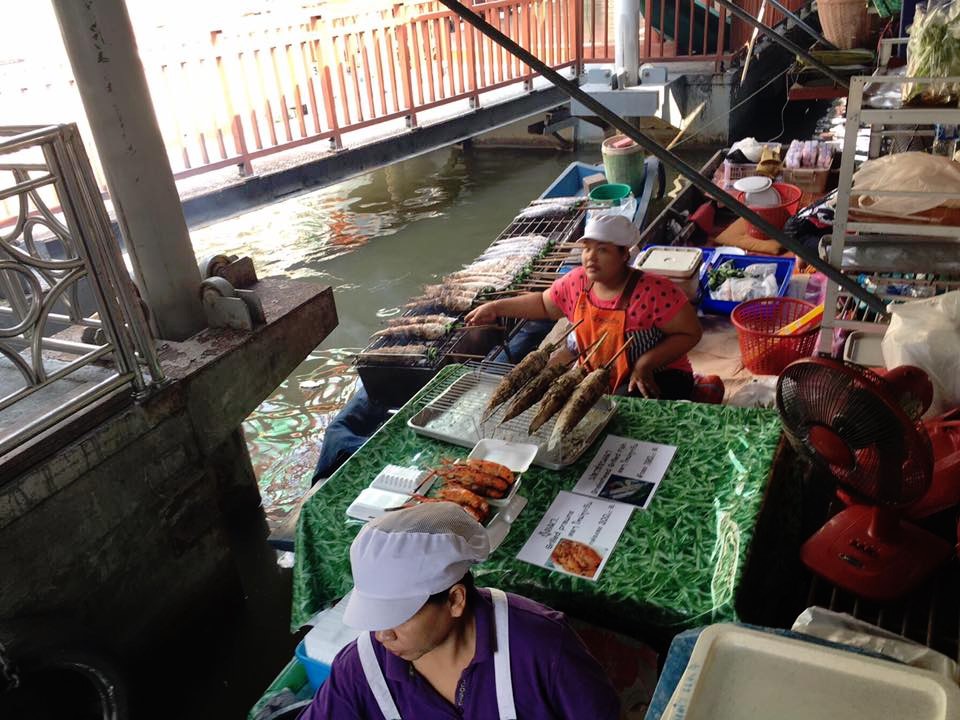 Taling Chan Floating Market in Bangkok