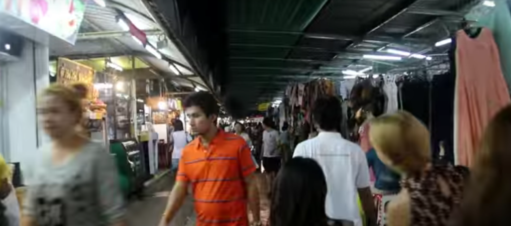 Klong San night market in Bangkok, Thailand - photo by Expique