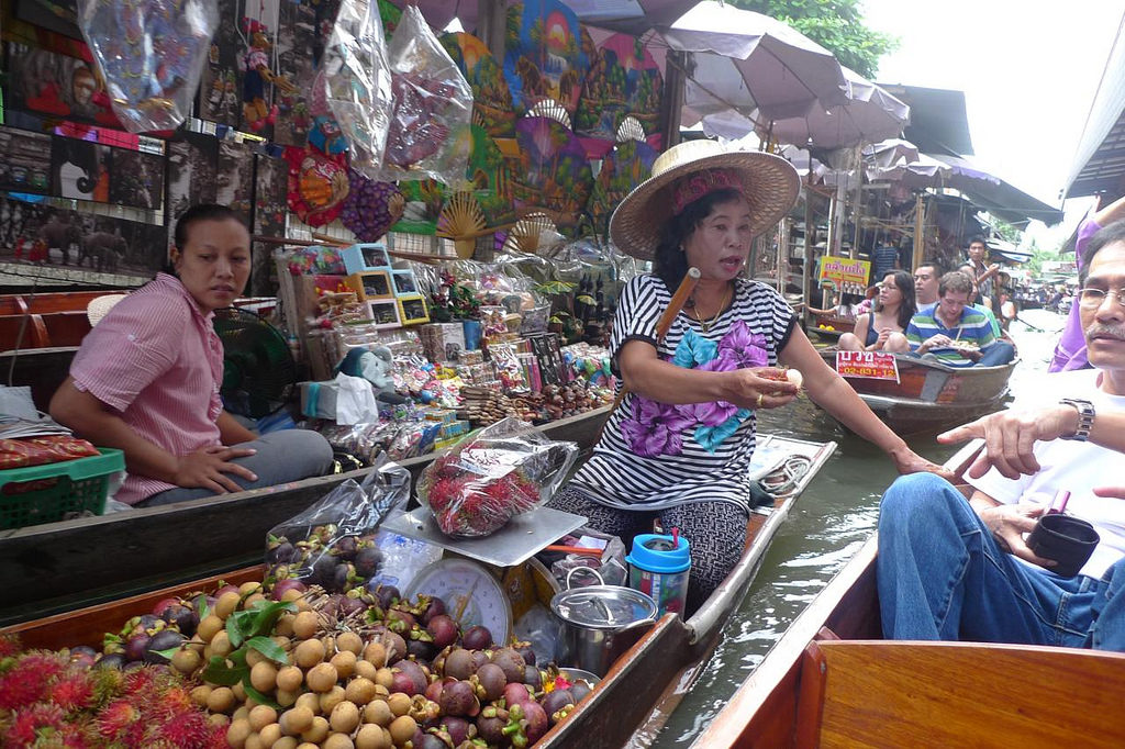 Damnoen Saduak floating market in Ratchaburi, near Bangkok, Thailand - photo by Walter Lim