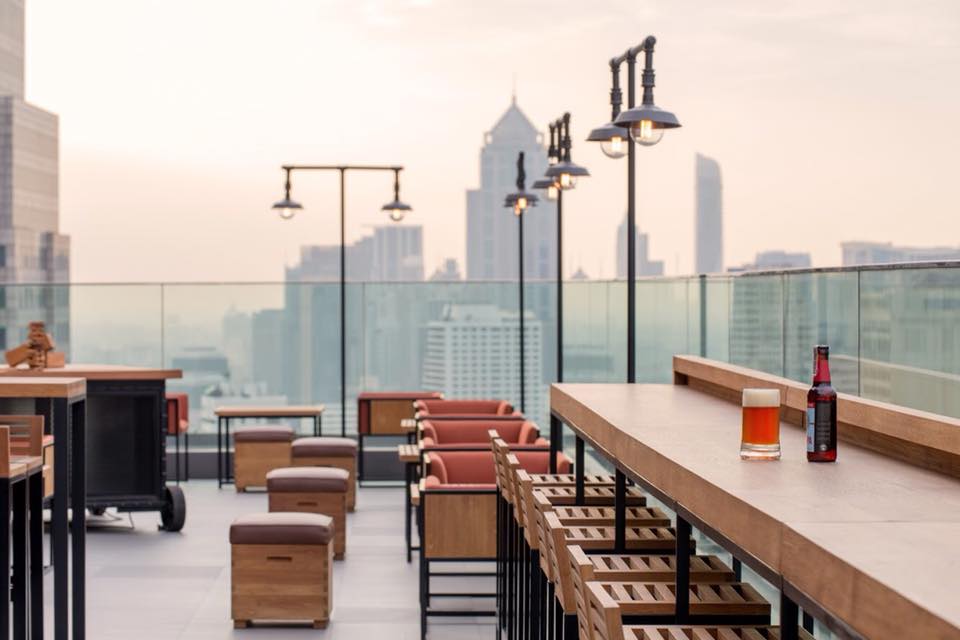 Brewski craft beer bar at Radisson Blu Plaza hotel in Bangkok, Thailand - photo by Brewski