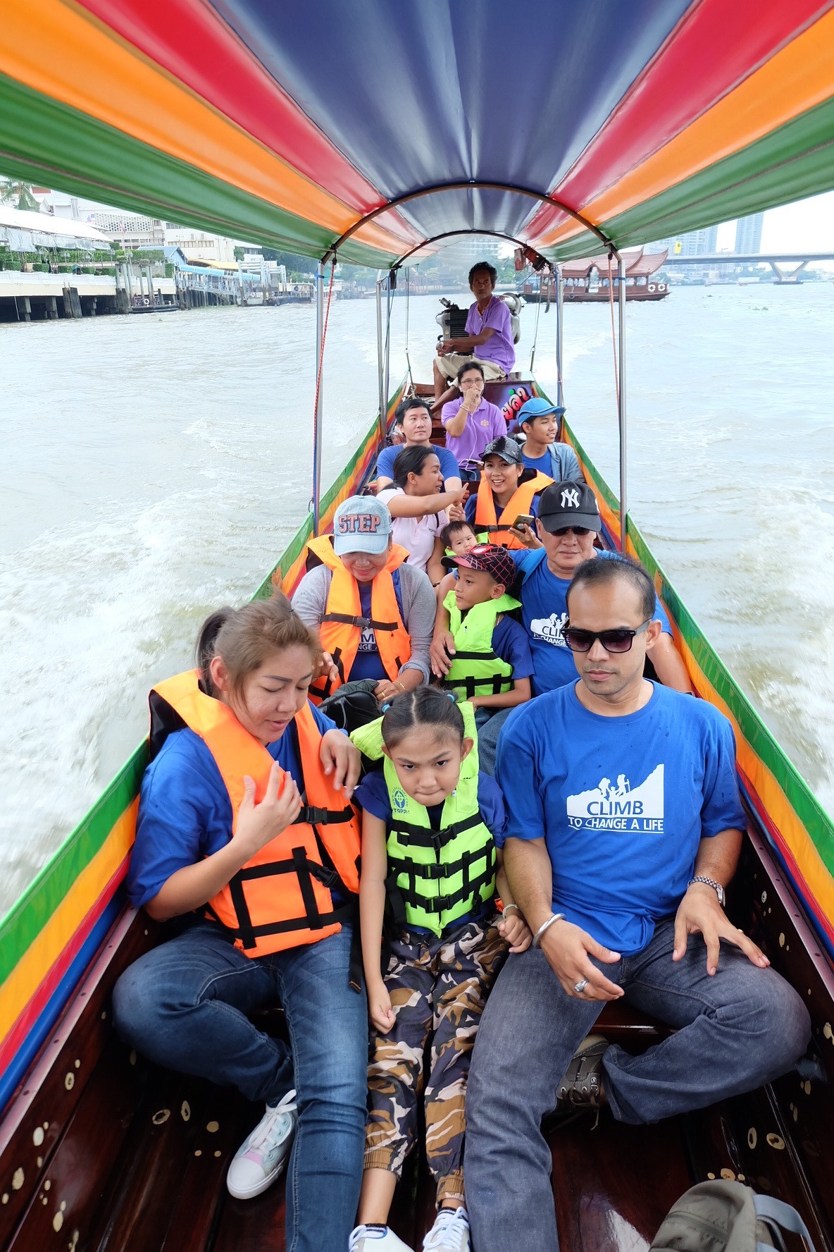 Exploring Bangkoks Canals by Longtail with Zy