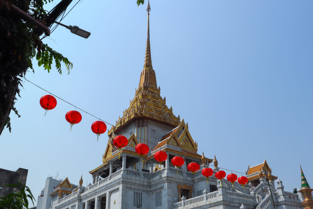 Wat Traimit (Temple of the Golden Buddha) in Bangkok, Thailand - photo by Dubaniowska