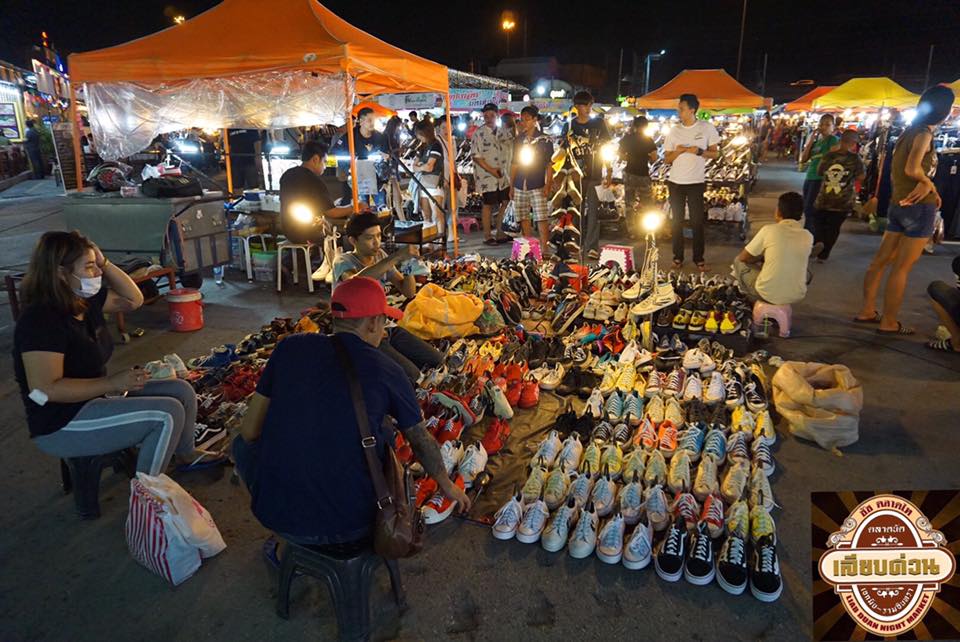 Liab Duan night market in Bangkok, Thailand - photo by Liab Duan