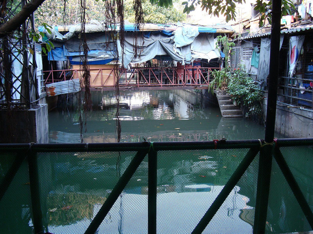 A canal-side alleyway off Pahurat Road in Pahurat, Little India, Bangkok, Thailand - photo by G E M