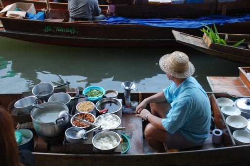 Damnoen Saduak floating market in Ratchaburi