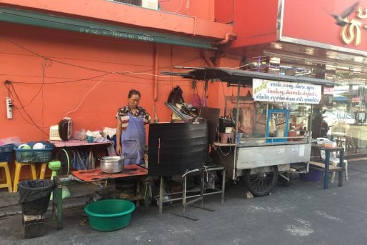 Somtum papaya salad stall in Bangkok