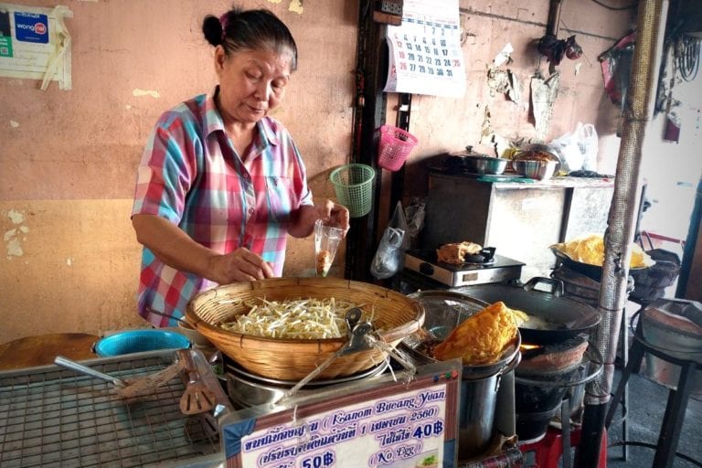 Local Food Vendor on Bangkok by Day Tour