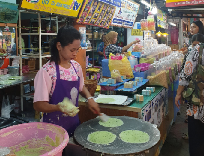 Roti Sai Mai in Ayutthaya