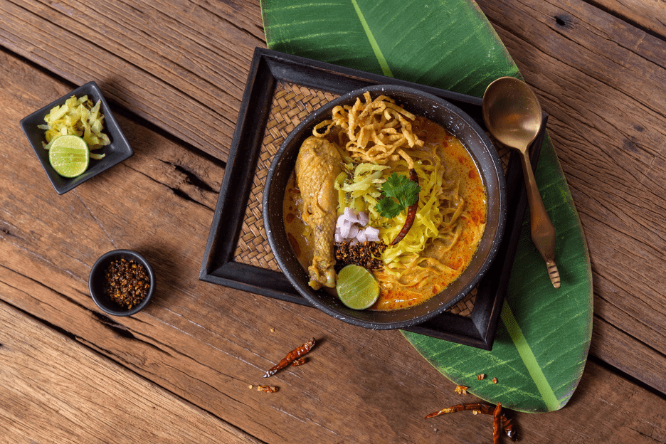 Khao Soi image from bump23: https://www.shutterstock.com/th/image-photo/khao-soi-recipe-curried-noodle-soup-1132945196