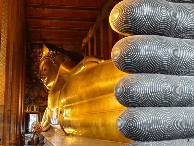 The reclining Buddha at Wat Pho