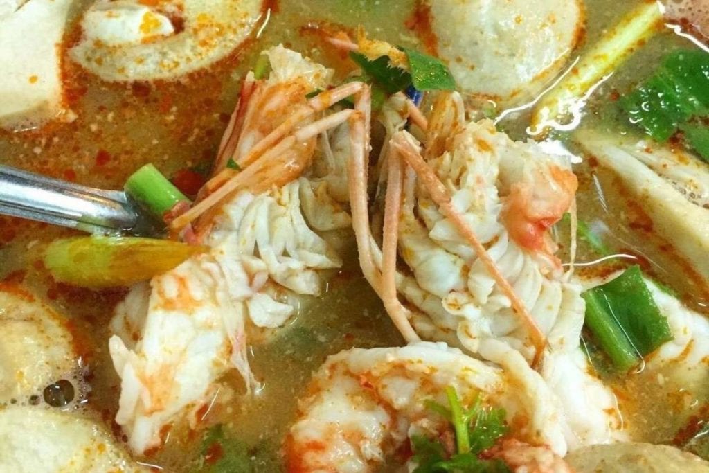 Tom yum at Mitr Ko Yuan