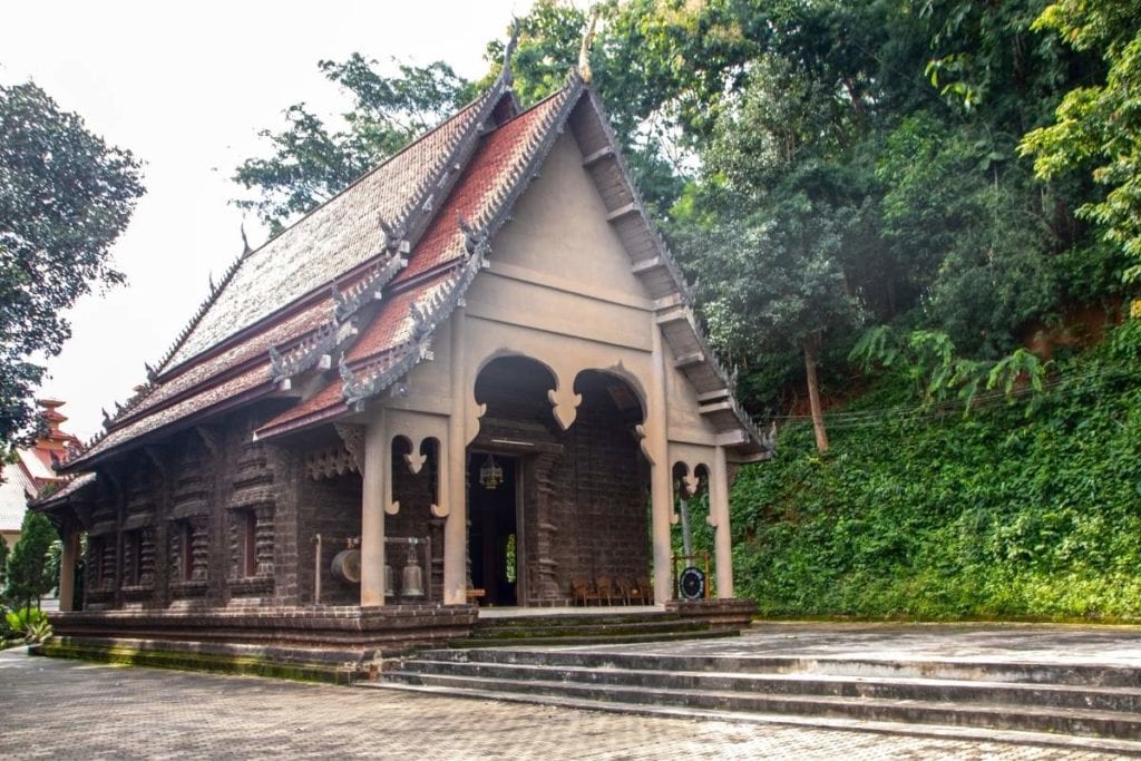 Wat Phra That Pu Khao